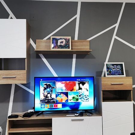 Cozy Corner Apartments - Free Parking & Wi-Fi Ćuprija 외부 사진