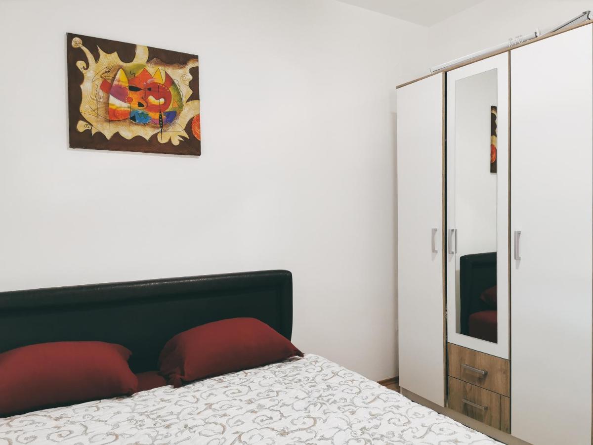 Cozy Corner Apartments - Free Parking & Wi-Fi Ćuprija 외부 사진