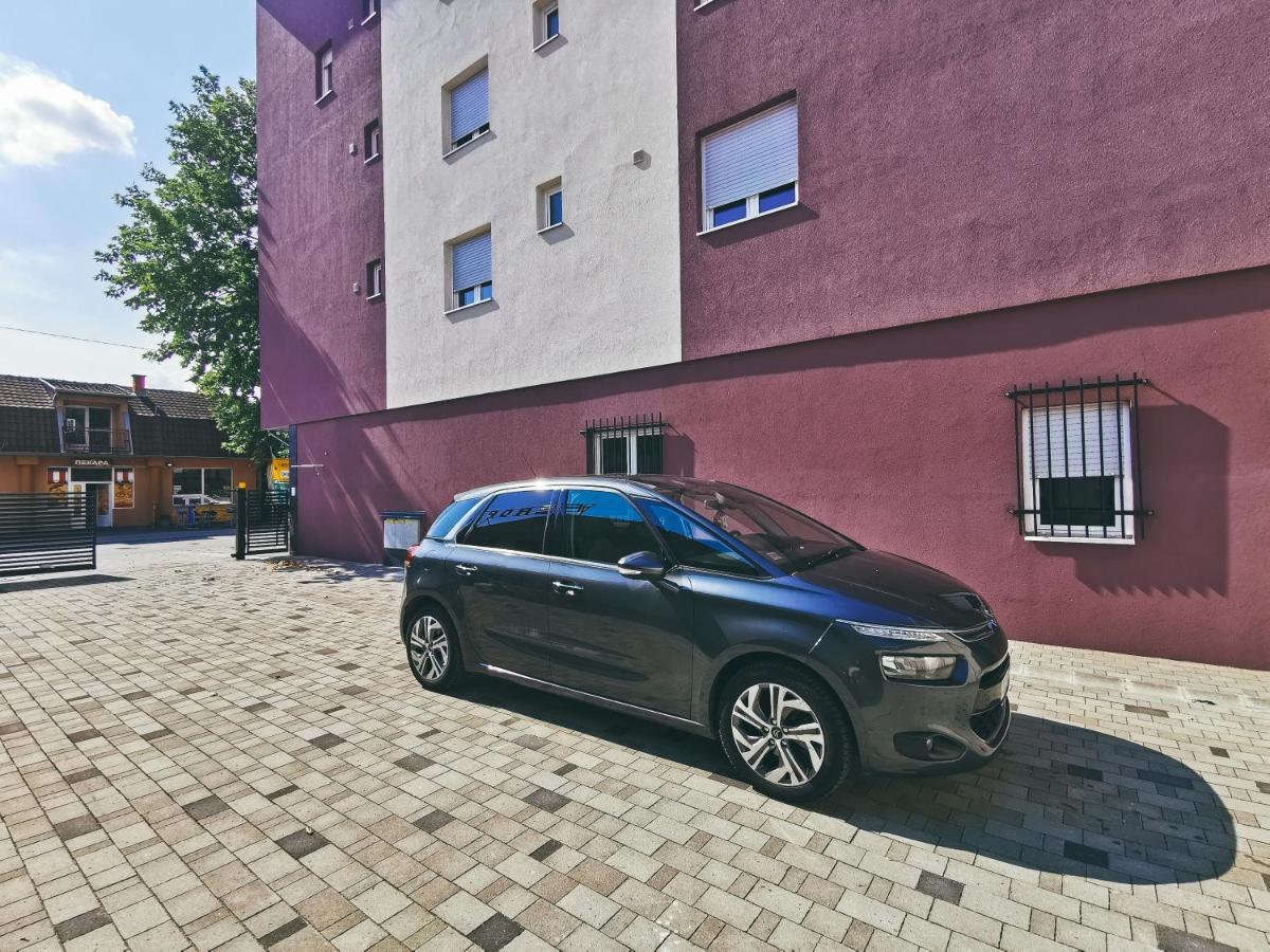 Cozy Corner Apartments - Free Parking & Wi-Fi Ćuprija 외부 사진