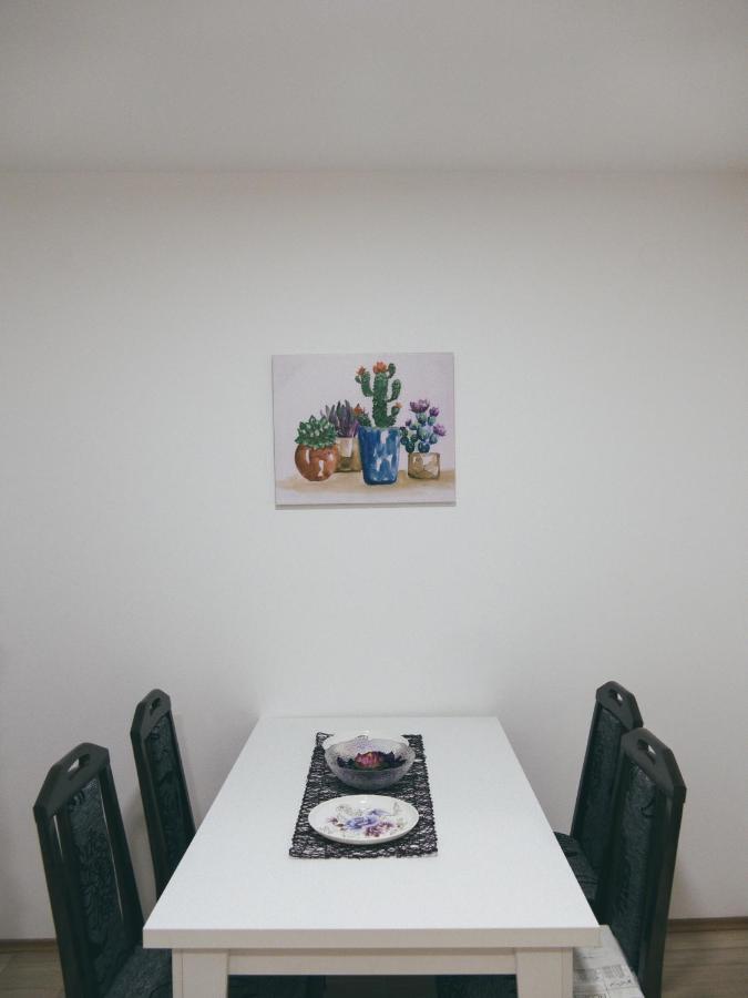 Cozy Corner Apartments - Free Parking & Wi-Fi Ćuprija 외부 사진