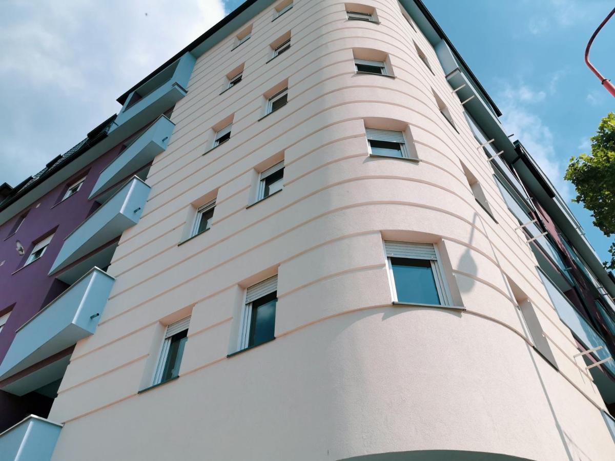 Cozy Corner Apartments - Free Parking & Wi-Fi Ćuprija 외부 사진