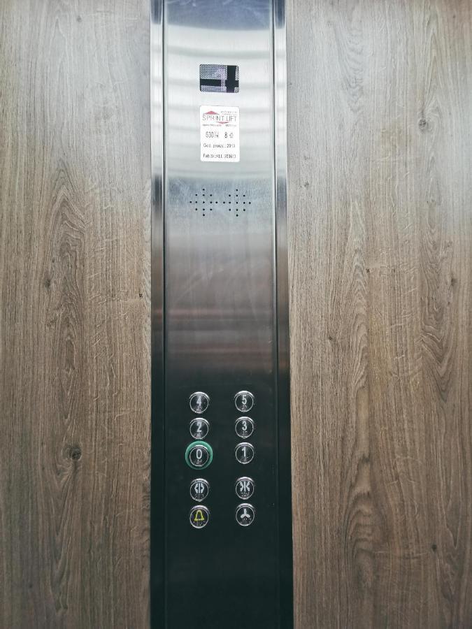 Cozy Corner Apartments - Free Parking & Wi-Fi Ćuprija 외부 사진