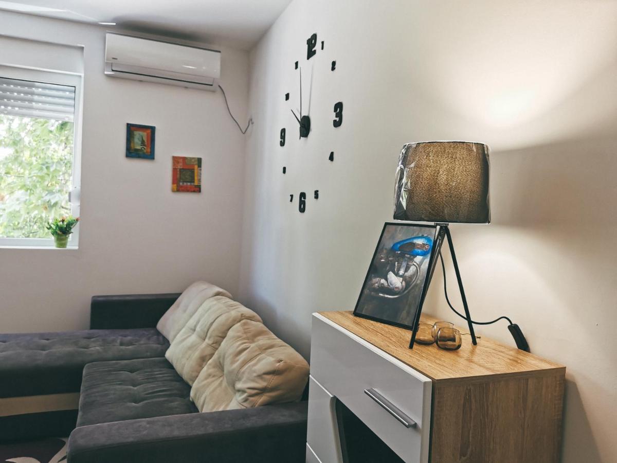 Cozy Corner Apartments - Free Parking & Wi-Fi Ćuprija 외부 사진