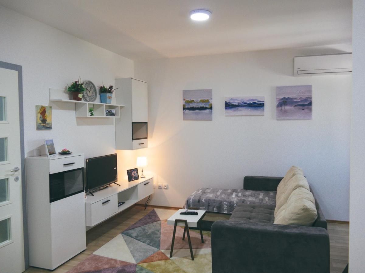 Cozy Corner Apartments - Free Parking & Wi-Fi Ćuprija 외부 사진