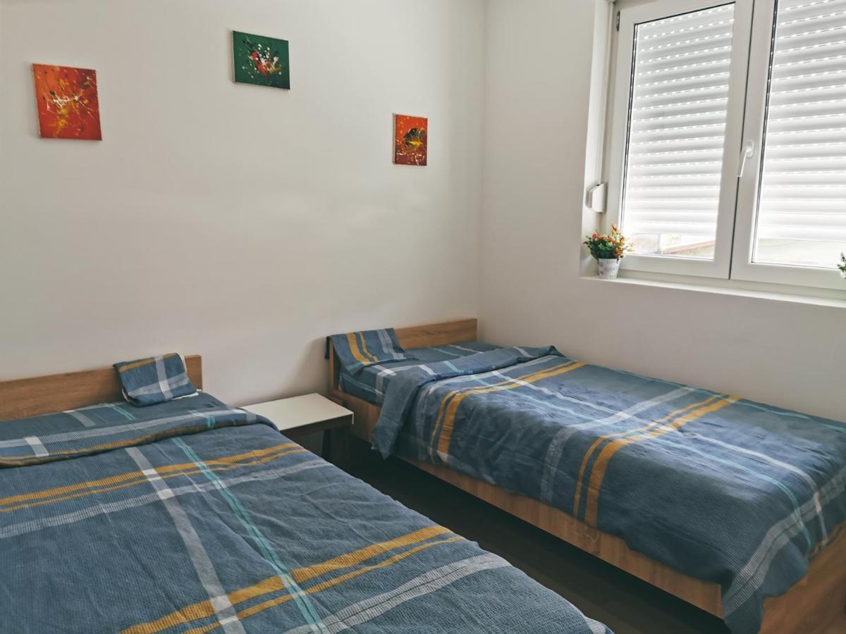 Cozy Corner Apartments - Free Parking & Wi-Fi Ćuprija 외부 사진