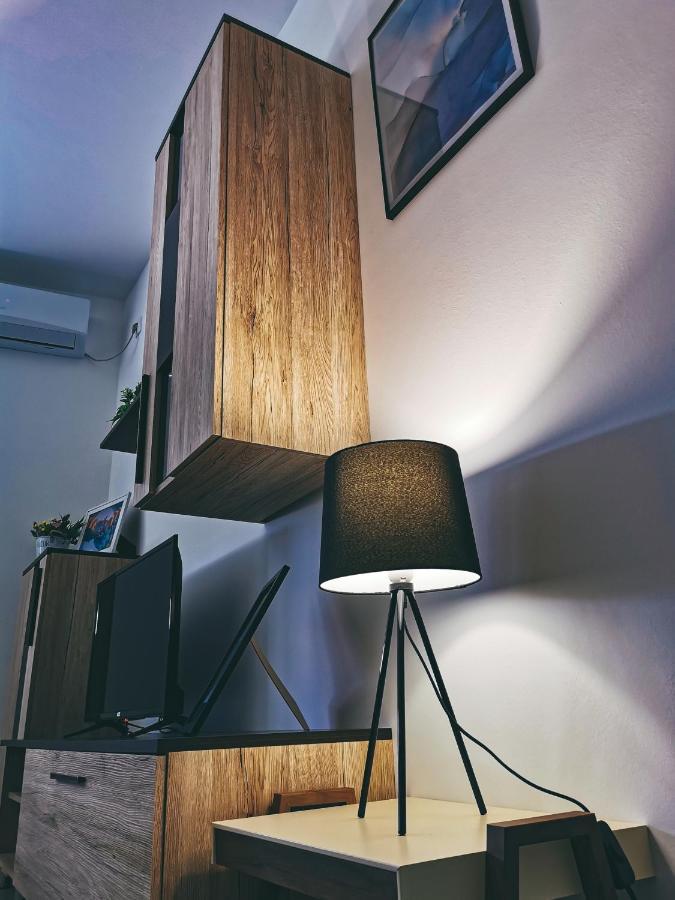 Cozy Corner Apartments - Free Parking & Wi-Fi Ćuprija 외부 사진