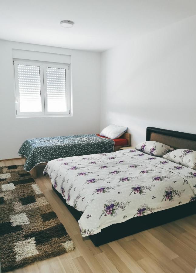 Cozy Corner Apartments - Free Parking & Wi-Fi Ćuprija 외부 사진