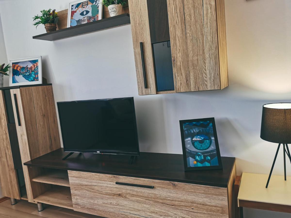 Cozy Corner Apartments - Free Parking & Wi-Fi Ćuprija 외부 사진