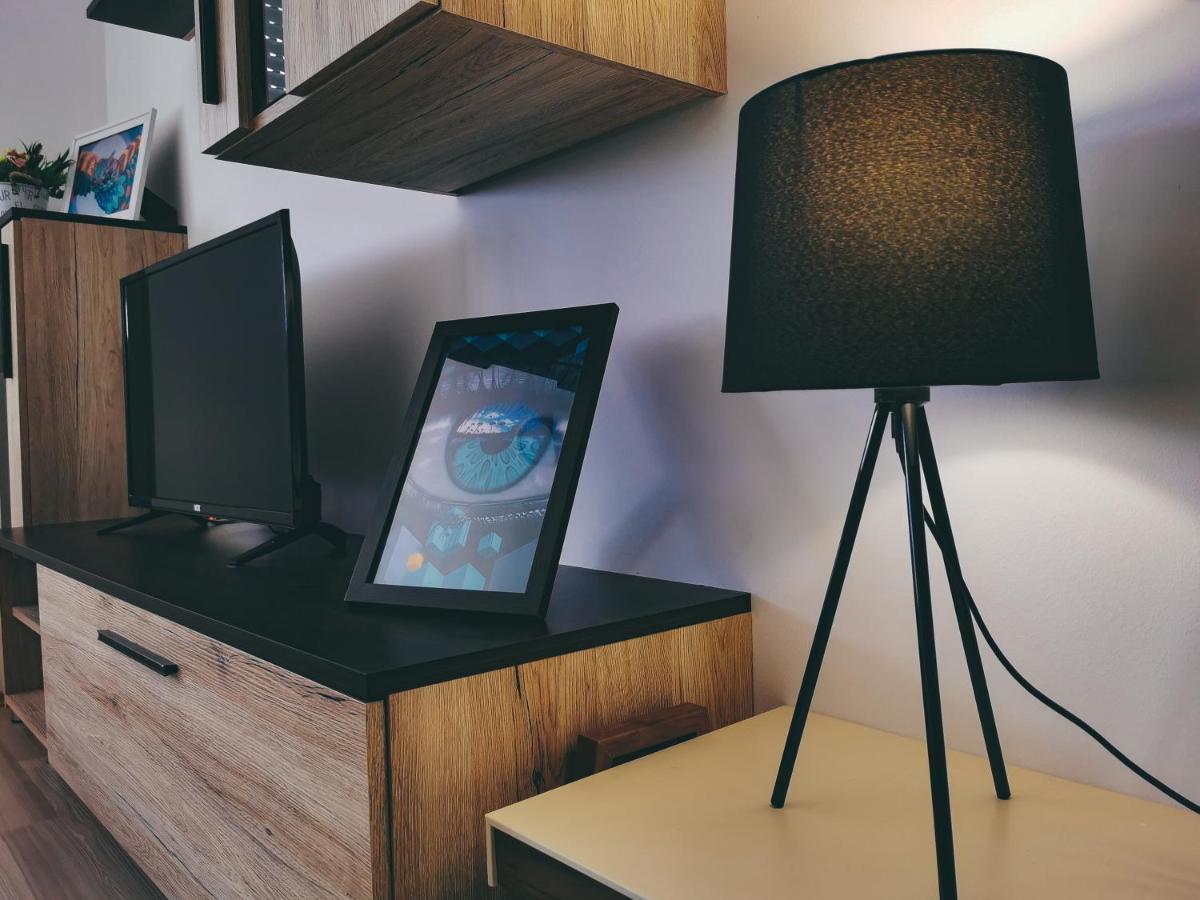 Cozy Corner Apartments - Free Parking & Wi-Fi Ćuprija 외부 사진