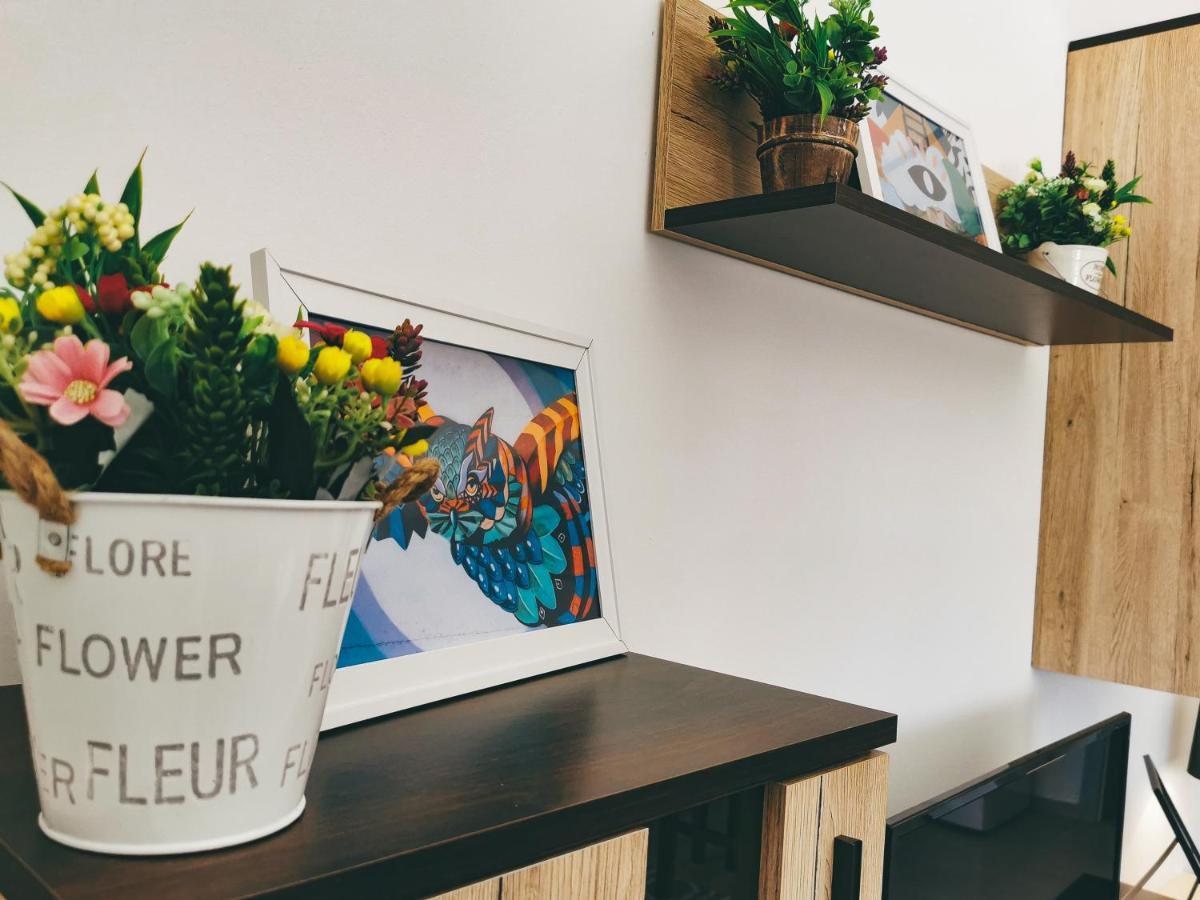 Cozy Corner Apartments - Free Parking & Wi-Fi Ćuprija 외부 사진